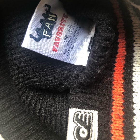 NHL Philadelphia Flyers Men’s Beanie - Picture 3 of 3